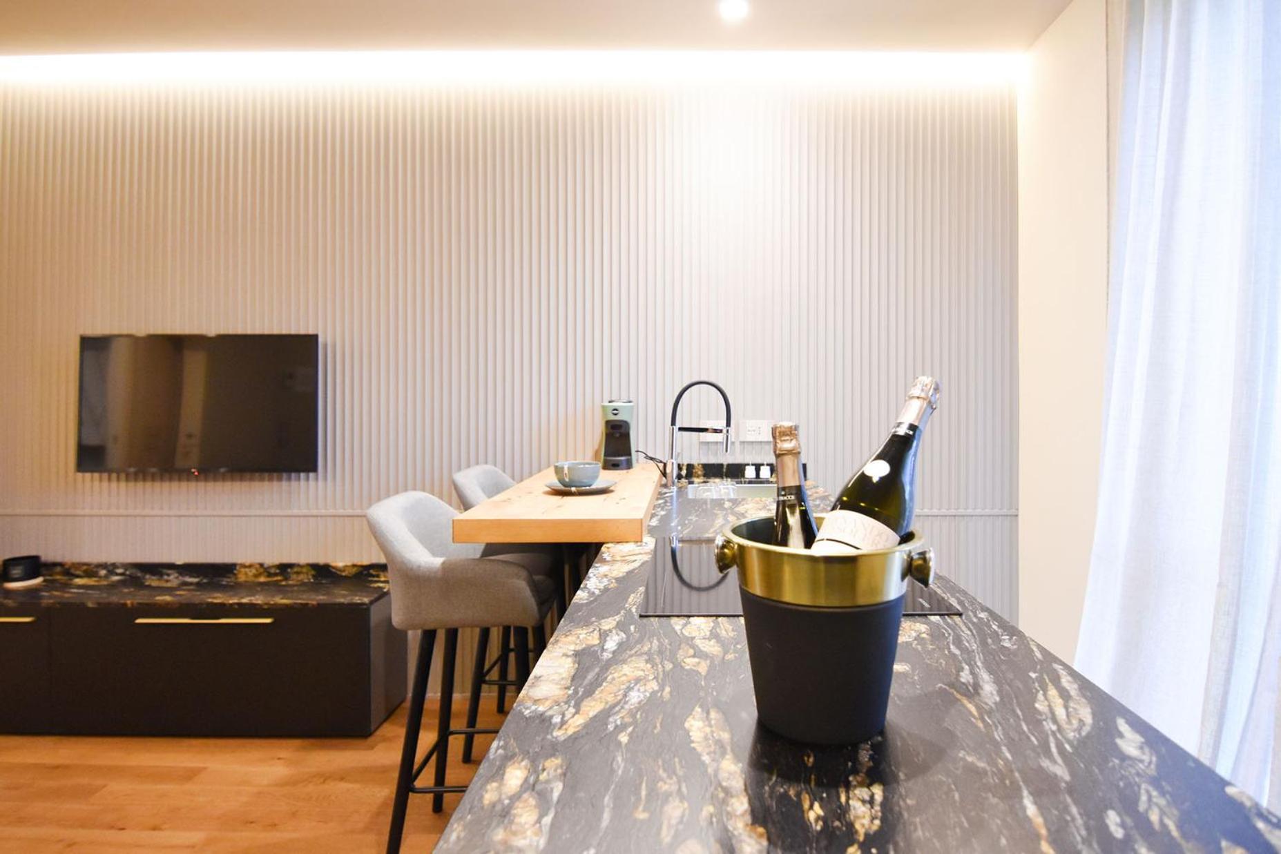 Nuova Cafe' Suite Salice Terme Extérieur photo